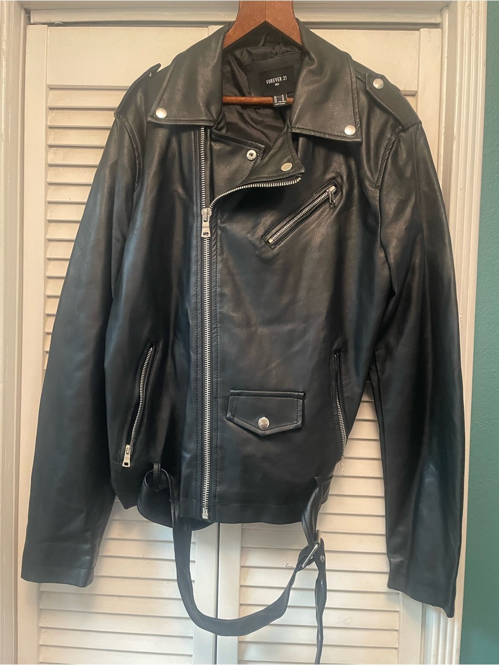 Forever 21 Men's Black Faux Leather Moto Biker Jacket with Belt